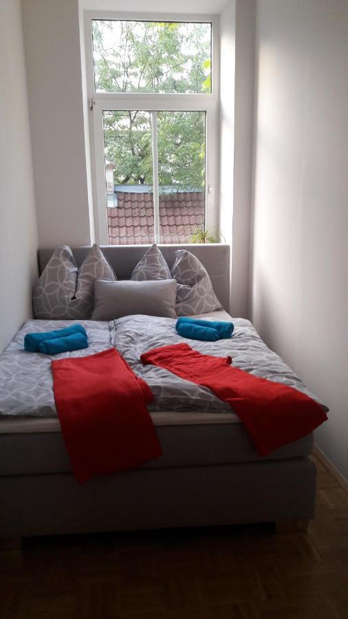 Nette Altbauwohnung Nur 10 Min Von Der City Vienna Exterior photo