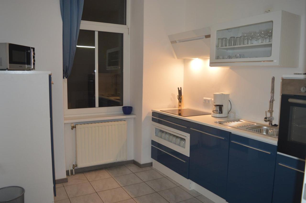 Nette Altbauwohnung Nur 10 Min Von Der City Vienna Exterior photo