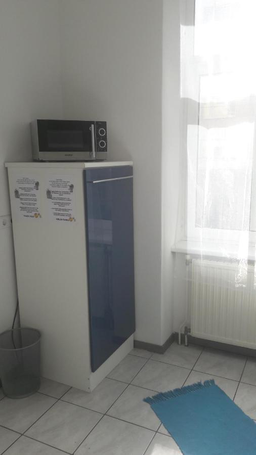 Nette Altbauwohnung Nur 10 Min Von Der City Vienna Exterior photo