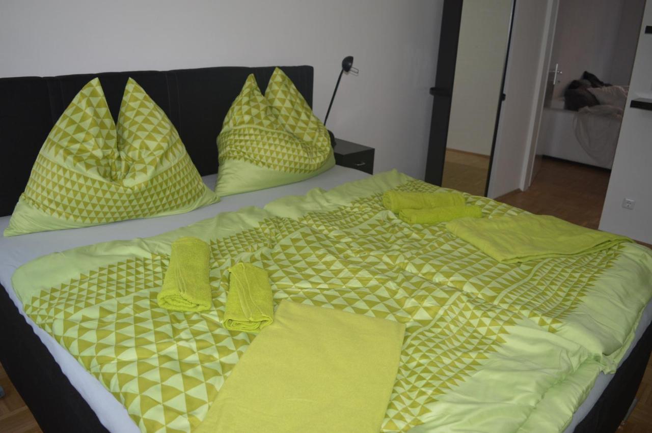 Nette Altbauwohnung Nur 10 Min Von Der City Vienna Exterior photo