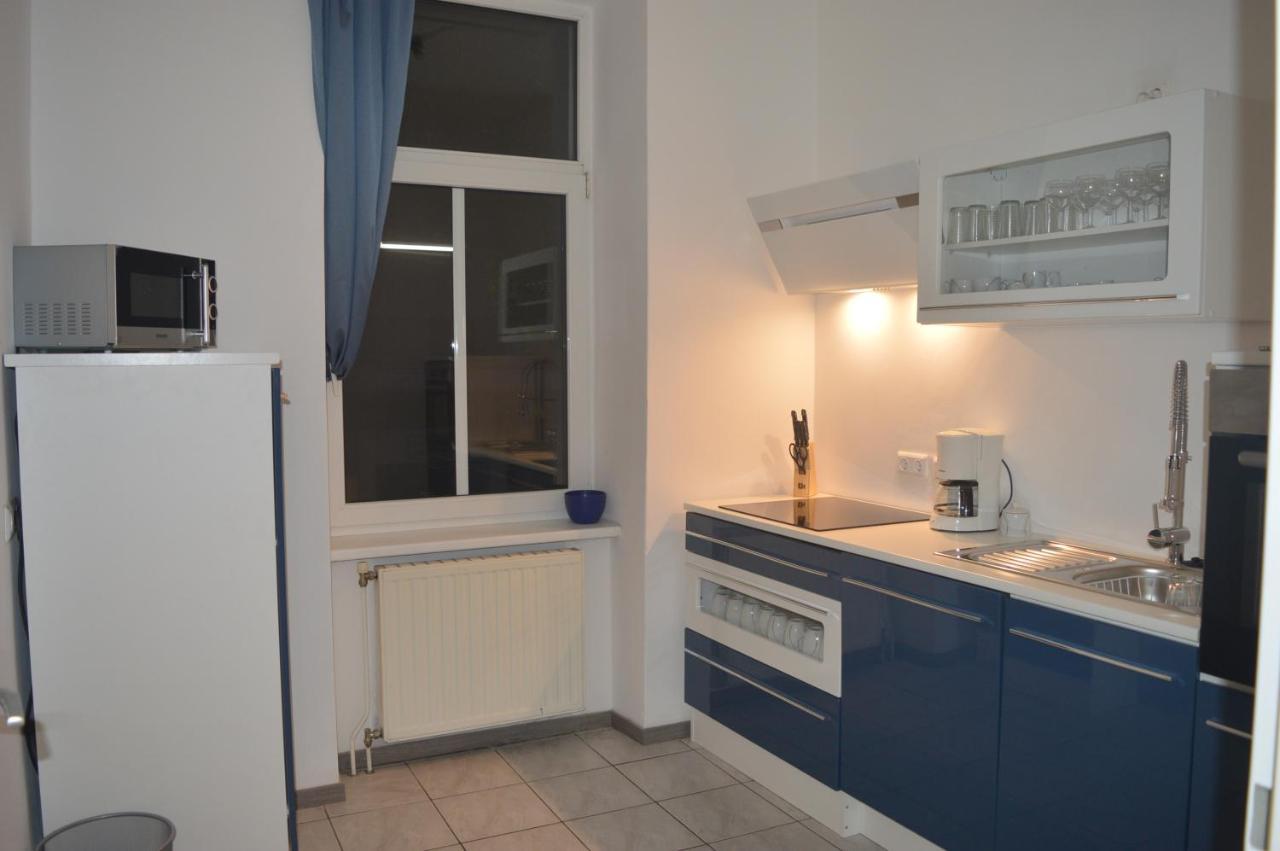 Nette Altbauwohnung Nur 10 Min Von Der City Vienna Exterior photo